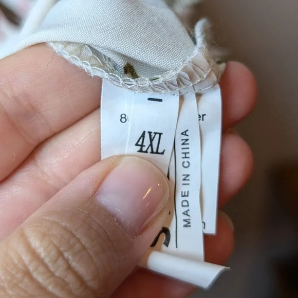 SHEIN 4XL Plus Size Cream White & Floral Flowy Frill Sleeve Blouse - Picture 2 of 10